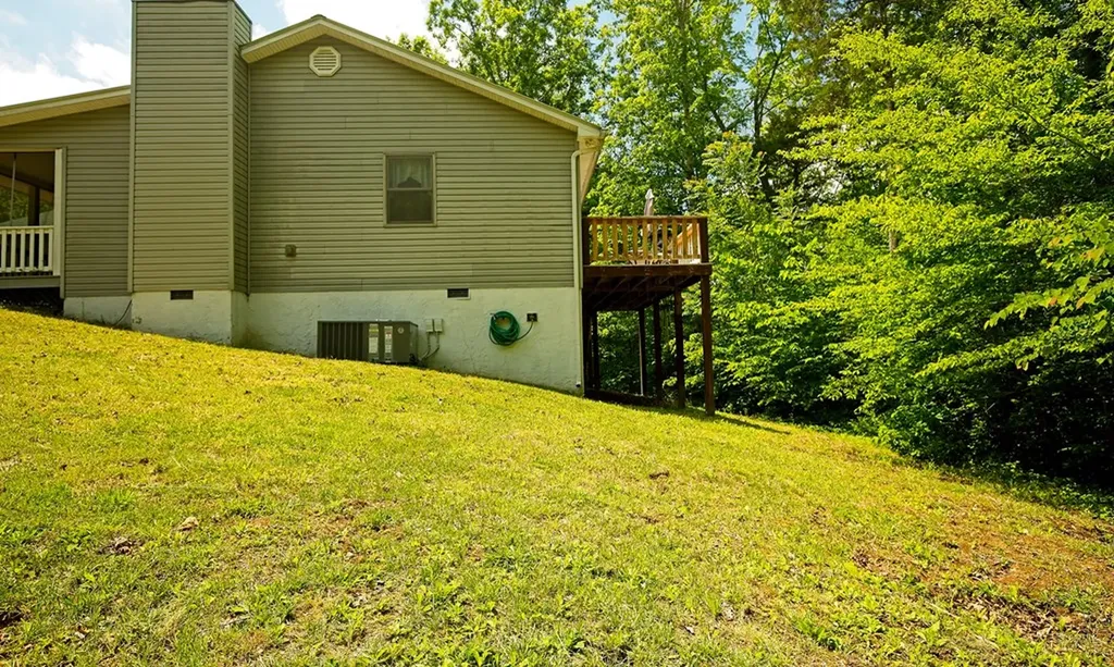 108 W Bobcat Lane Wilder TN 38589