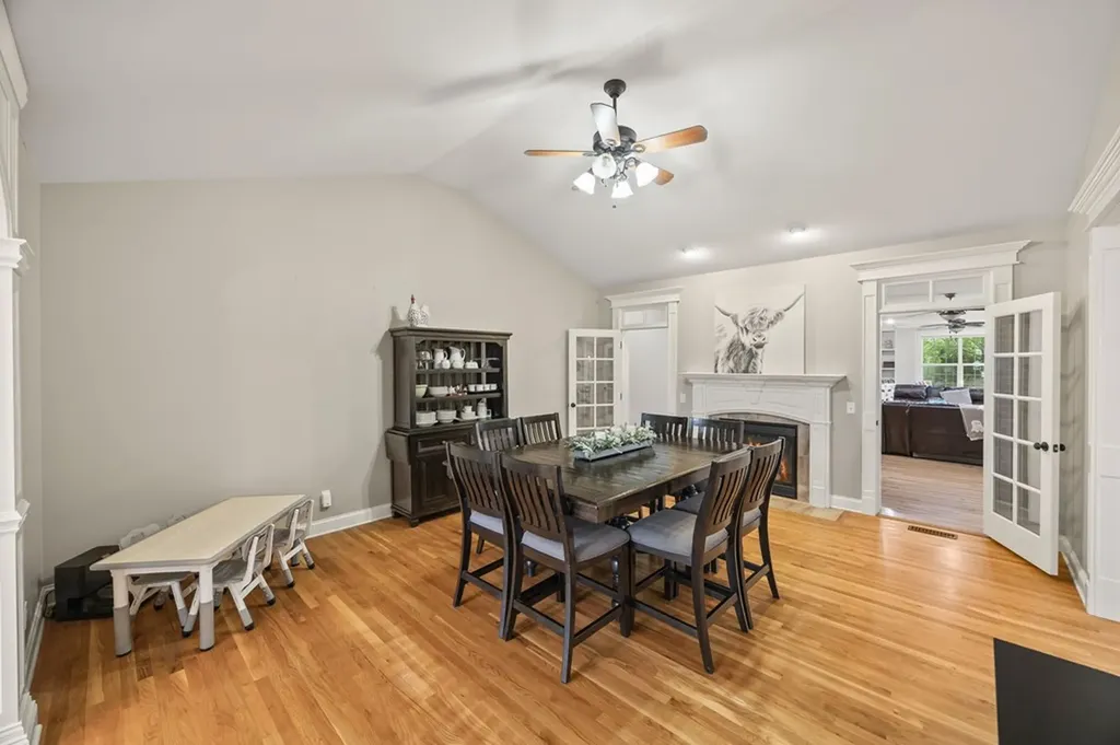 1916 Bear Creek Point Cookeville TN 38506