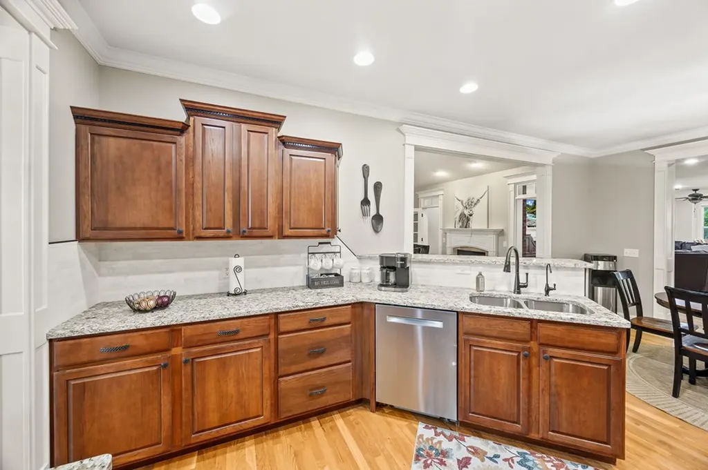 1916 Bear Creek Point Cookeville TN 38506