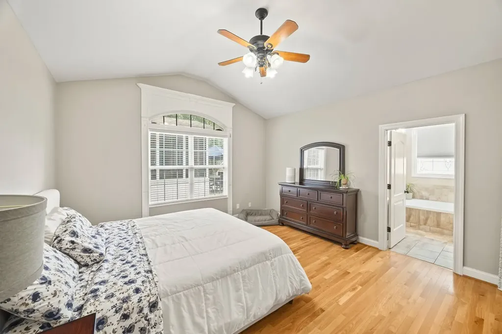 1916 Bear Creek Point Cookeville TN 38506