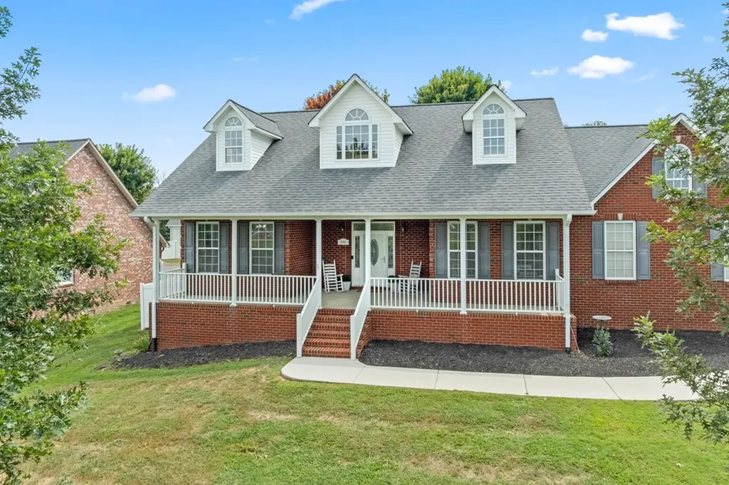 1916 Bear Creek Point Cookeville TN 38506