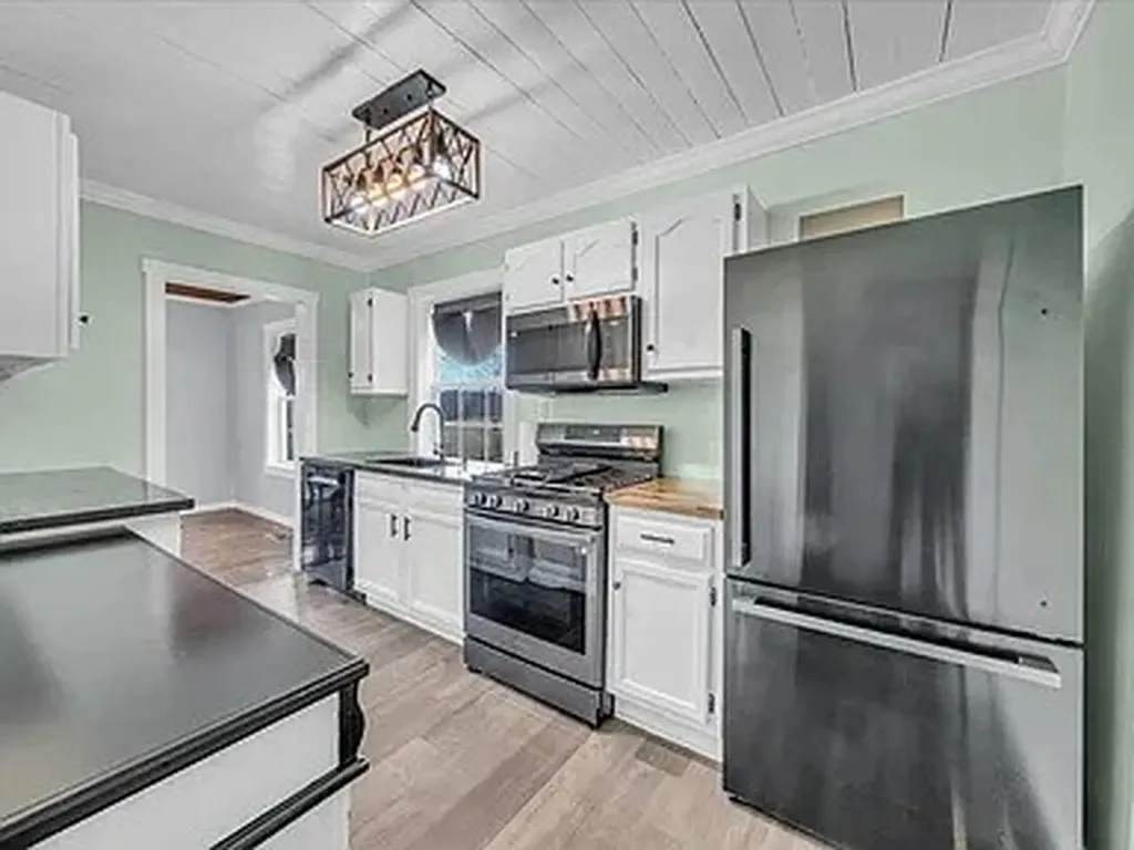 27 Church Street Spencer TN 38585