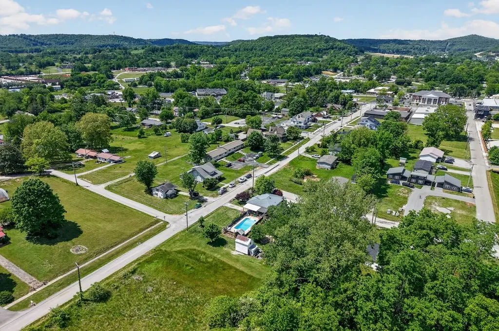 403 Daugherty Street Livingston TN 38570