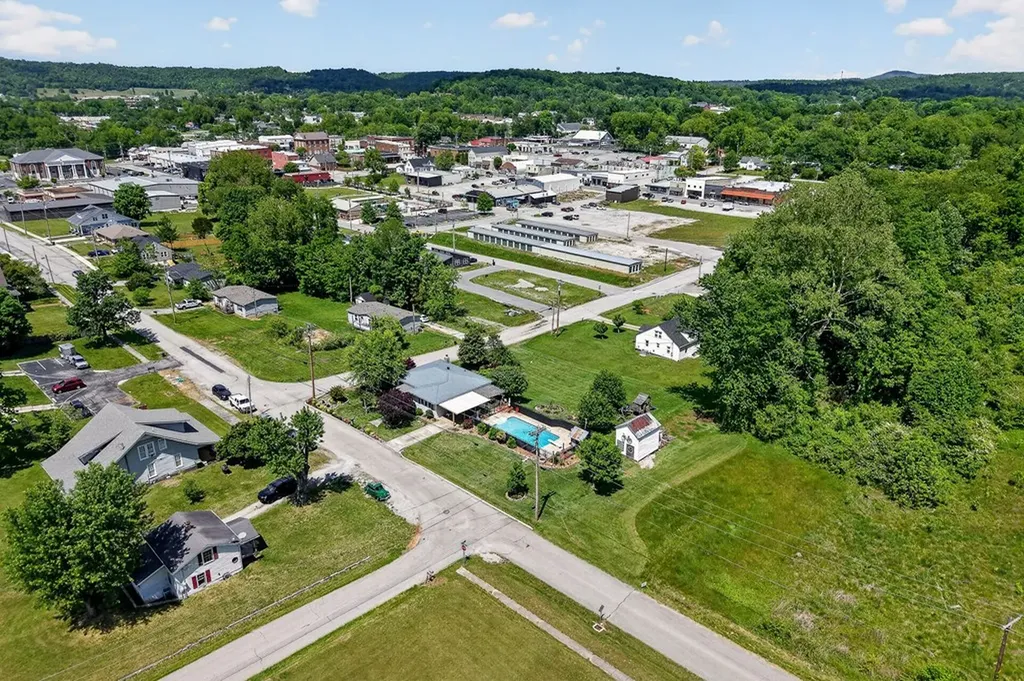 403 Daugherty Street Livingston TN 38570