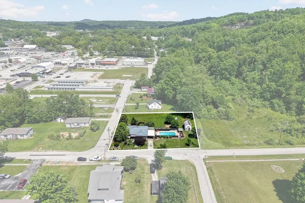 403 Daugherty Street Livingston TN 38570