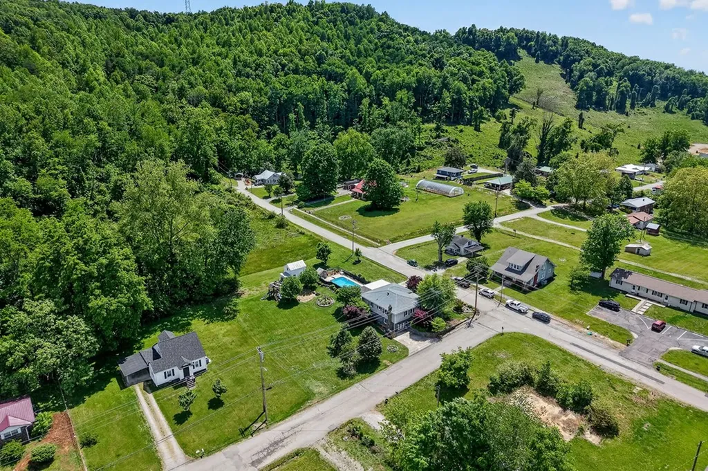 403 Daugherty Street Livingston TN 38570