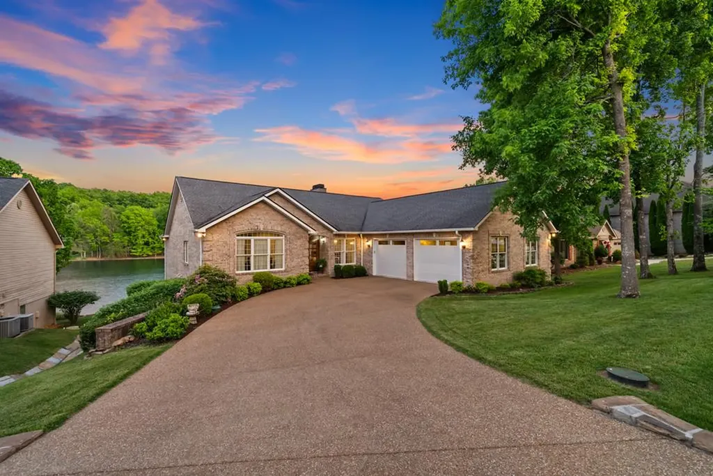 150 Motthaven Drive Crossville TN 38558