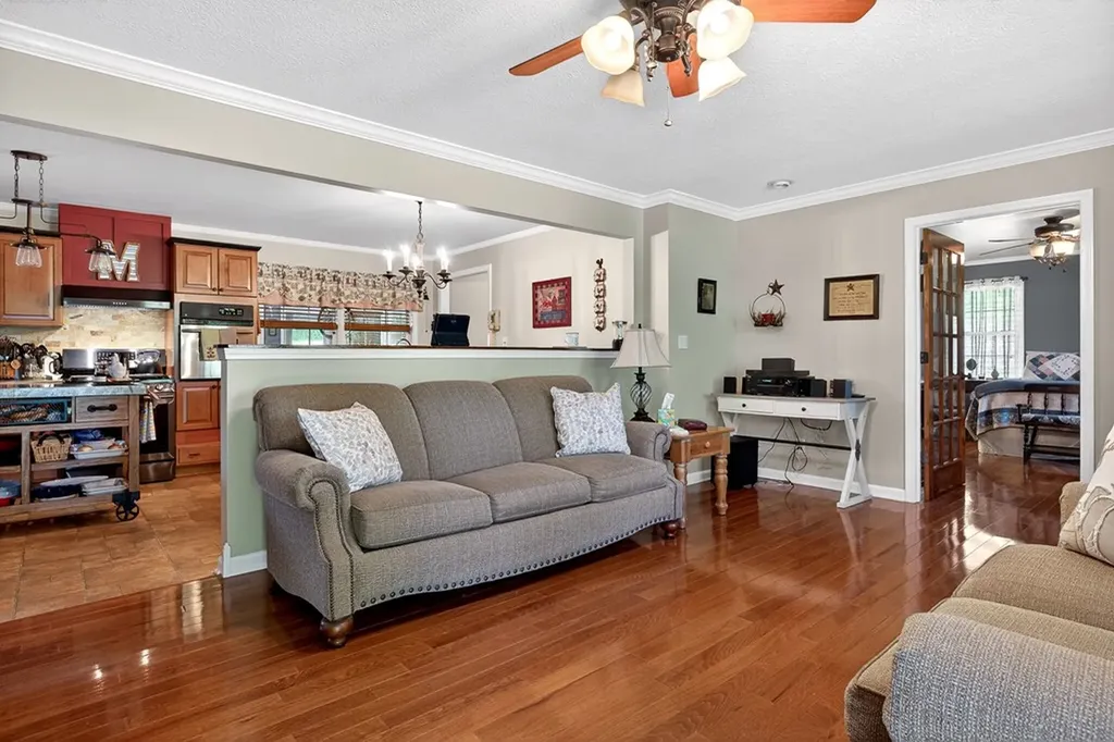 80 Hidden Hollow Lane Celina TN 38551