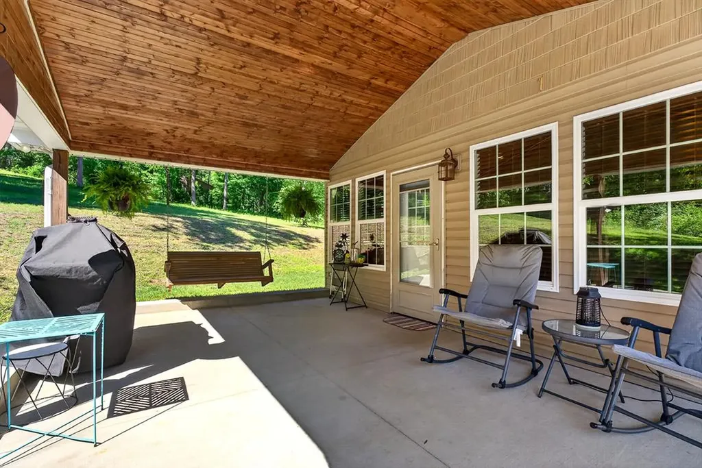 80 Hidden Hollow Lane Celina TN 38551