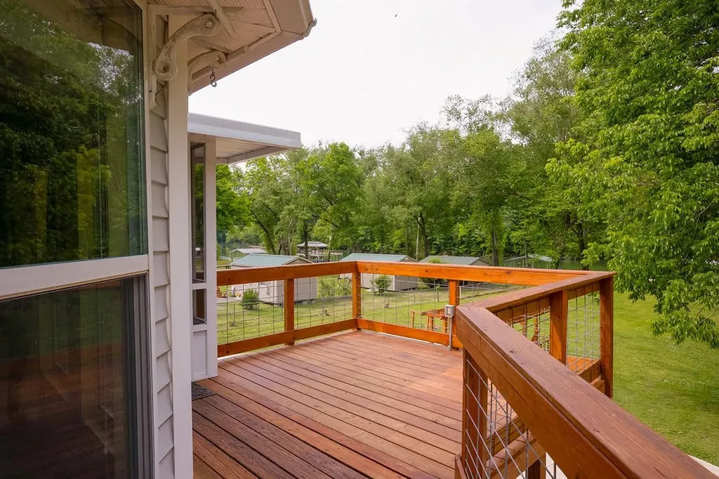 263 River Oaks Drive Sparta TN 38583