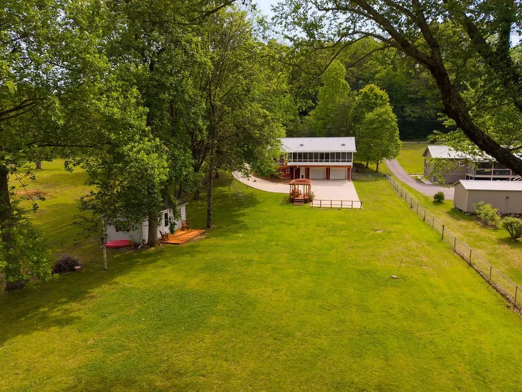 263 River Oaks Drive Sparta TN 38583