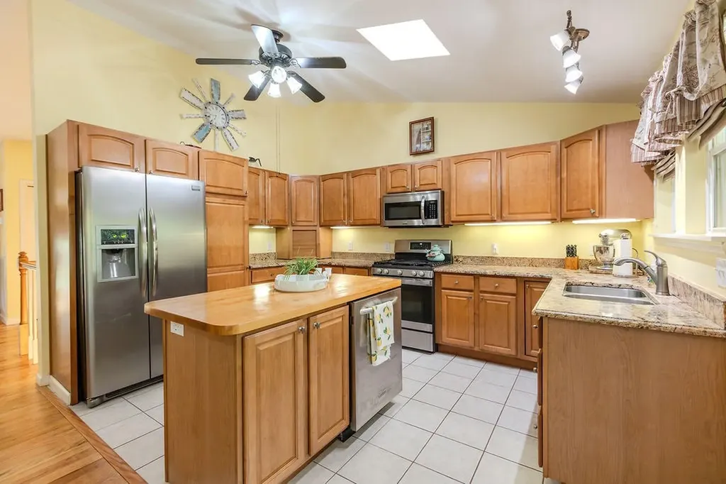 263 River Oaks Drive Sparta TN 38583