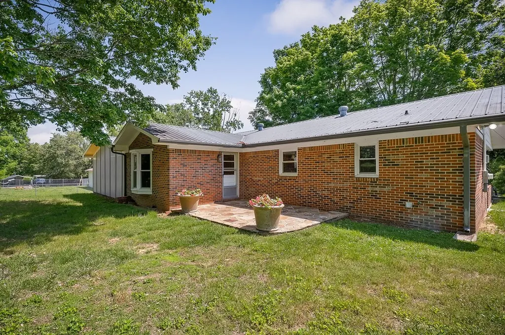 549 NE Grandview Drive Cookeville TN 38506