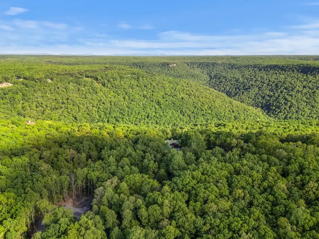 513 Cumberland Cove Road Monterey TN 38574