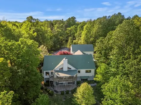 513 Cumberland Cove Road Monterey TN 38574