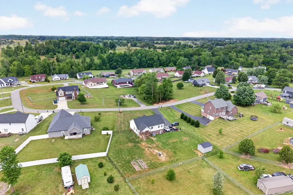 4044 Charlton Square Cookeville TN 38501