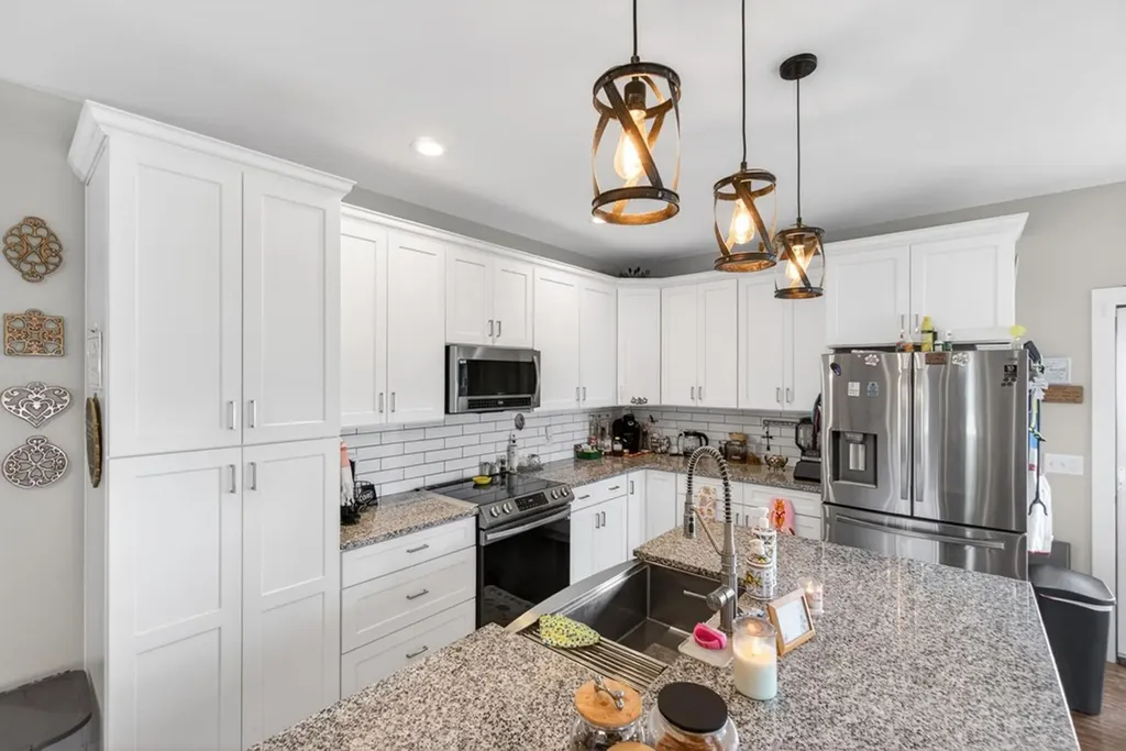 4044 Charlton Square Cookeville TN 38501