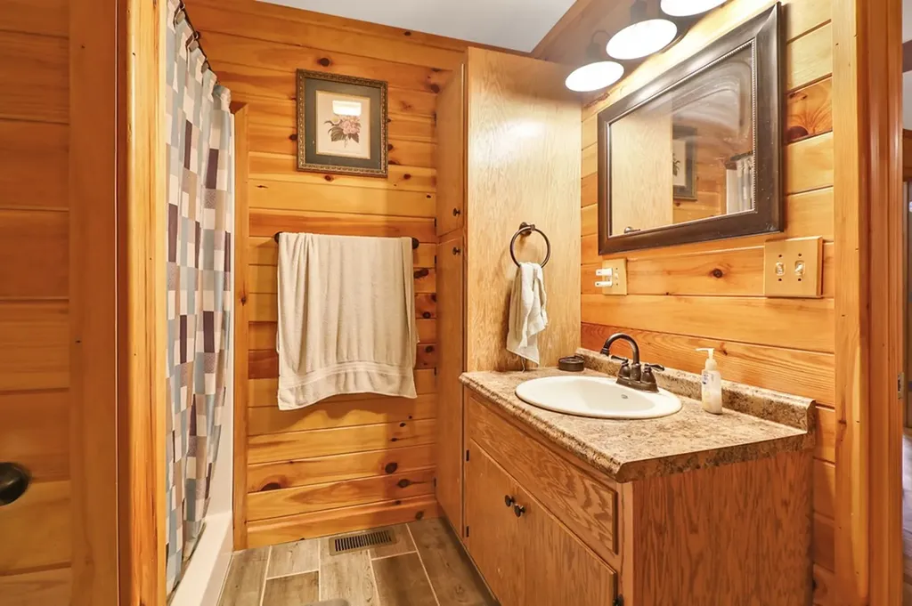 381 Lowe Road Jamestown TN 38556