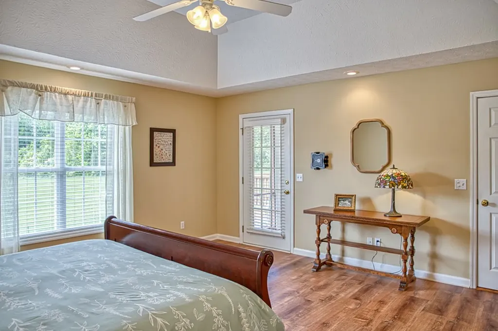 1099 Heathwood West Drive Cookeville TN 38506