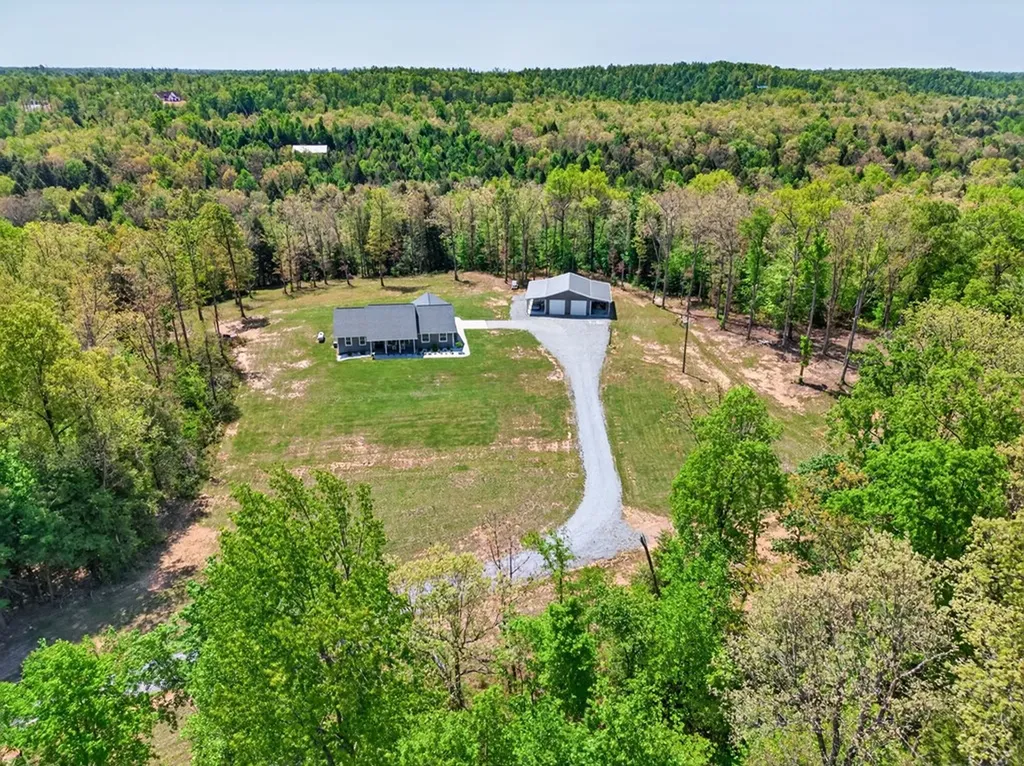 18459 Clarkrange Highway Monterey TN 38574