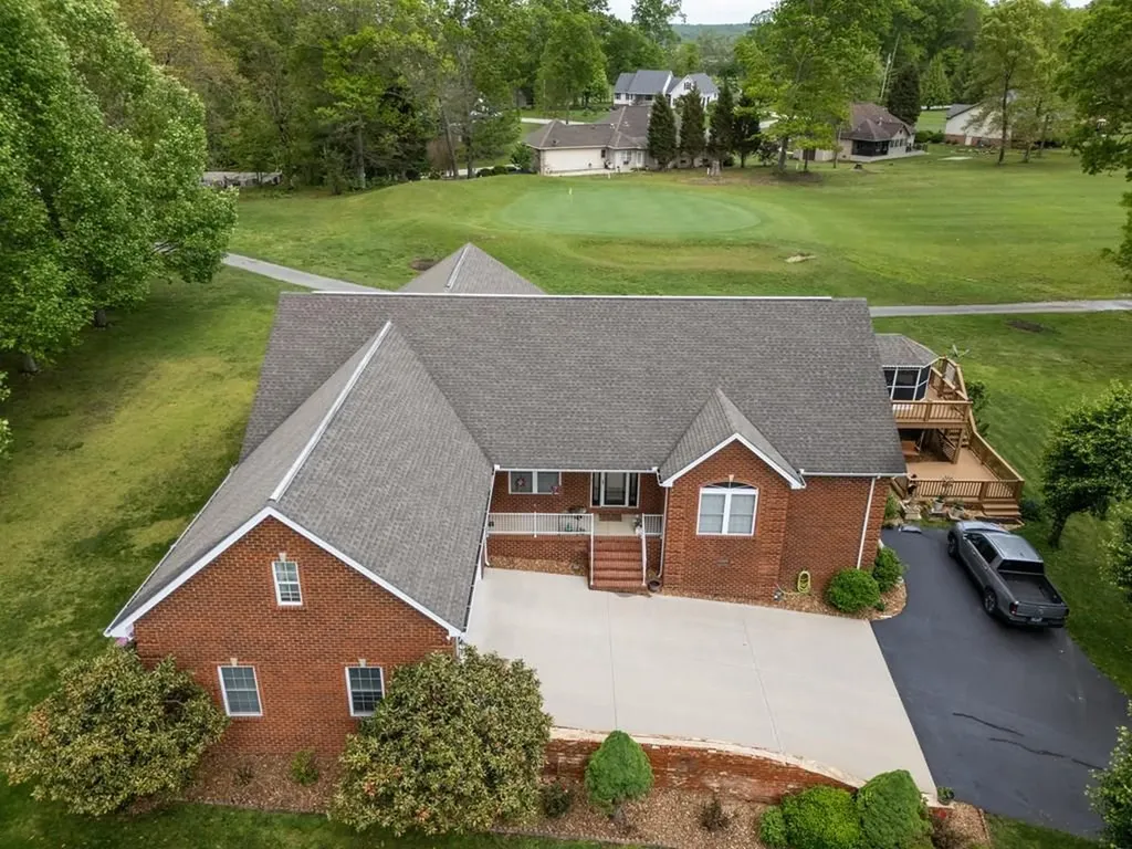 320 E Iron Wood Circle Crossville TN 38571