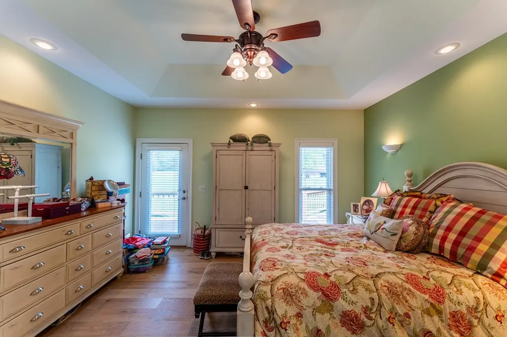 320 E Iron Wood Circle Crossville TN 38571