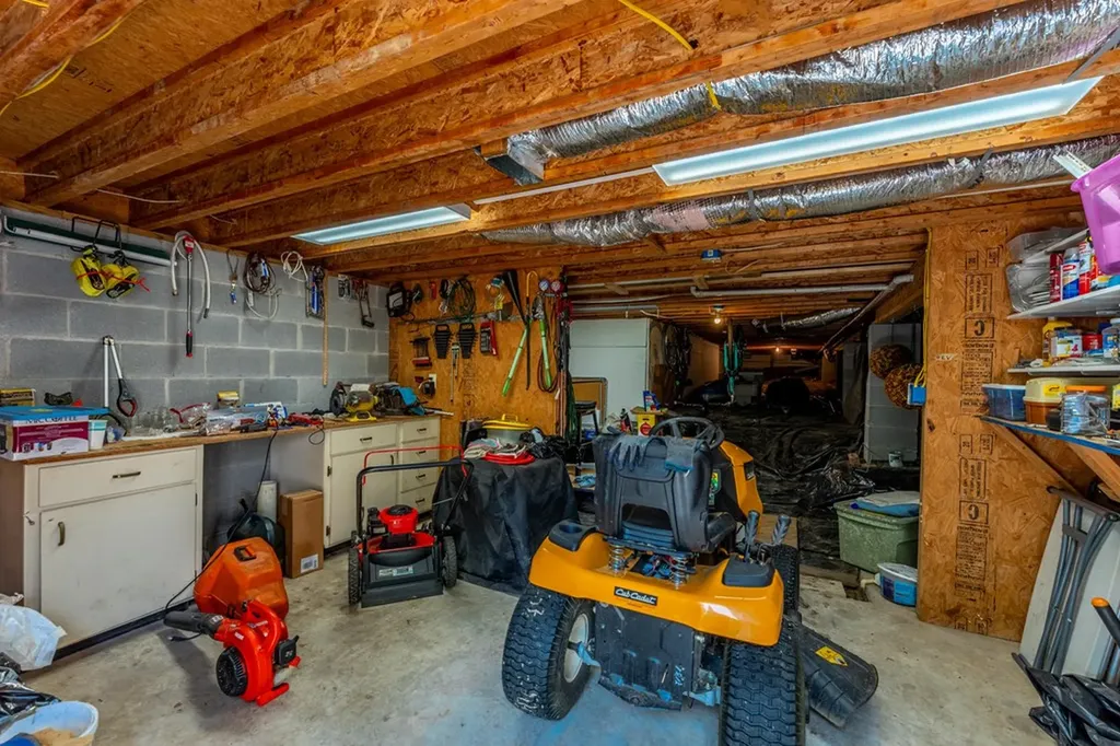 320 E Iron Wood Circle Crossville TN 38571