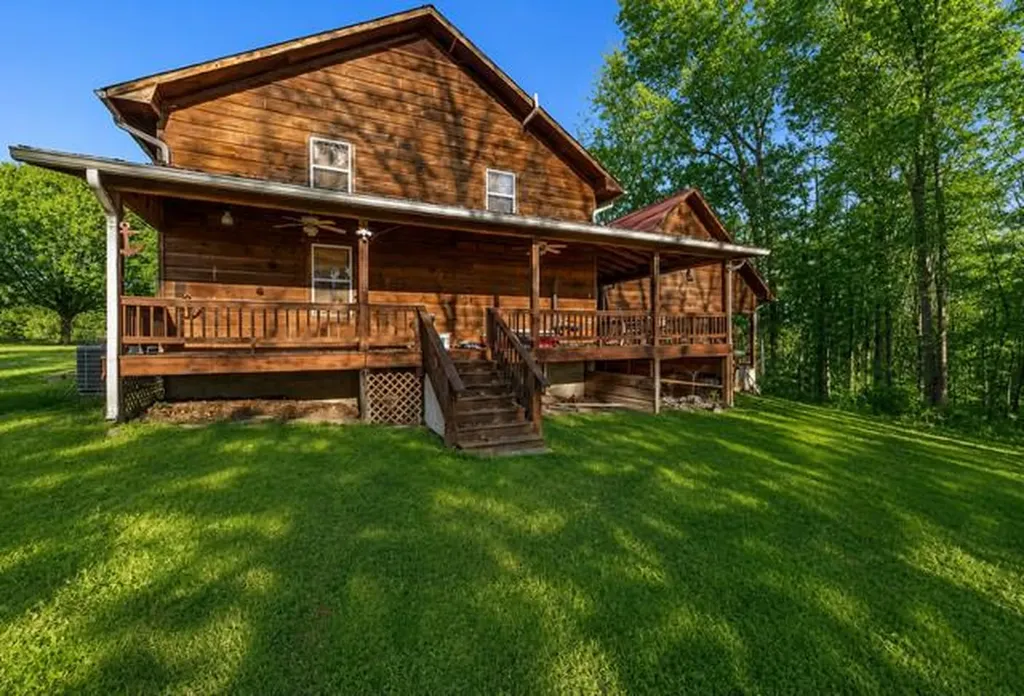 5661 Willow Grove Highway Allons TN 38541