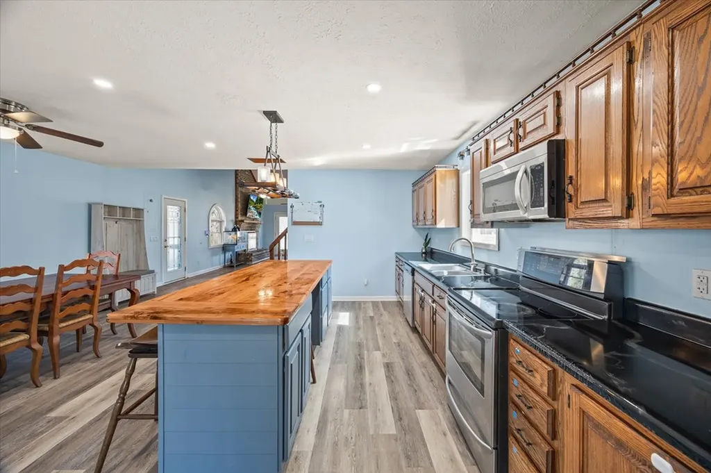 1020 Center Lane Byrdstown TN 38549