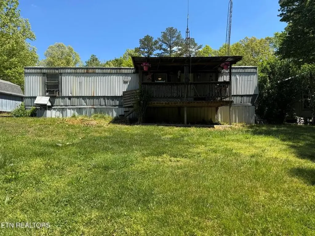 1022 Spring Hill Circle Jamestown TN 38556-5681