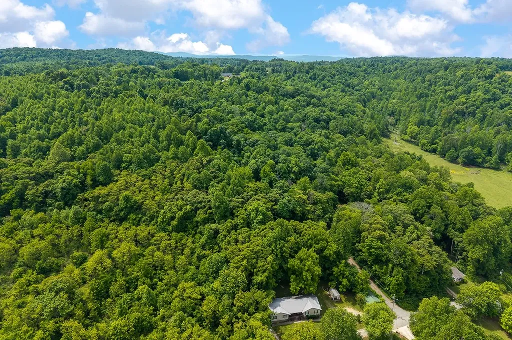 00 Hill Top Lane Livingston TN 38570
