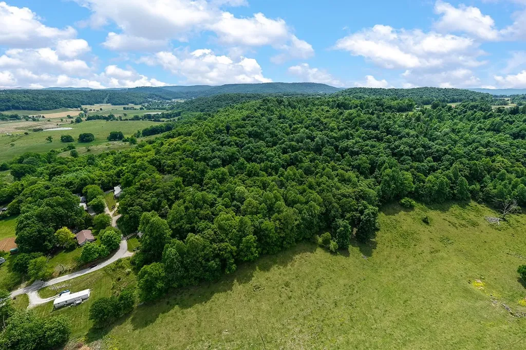 00 Hill Top Lane Livingston TN 38570