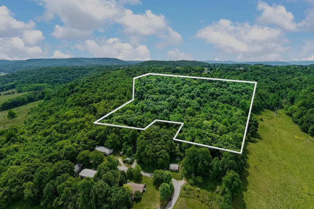 00 Hill Top Lane Livingston TN 38570