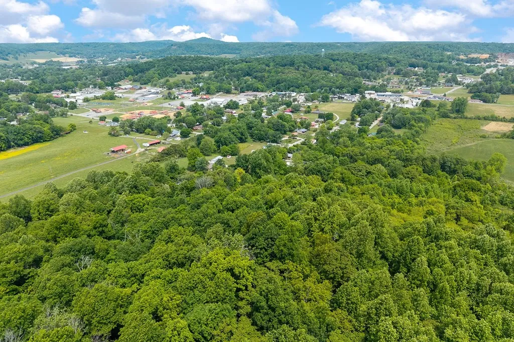 00 Hill Top Lane Livingston TN 38570