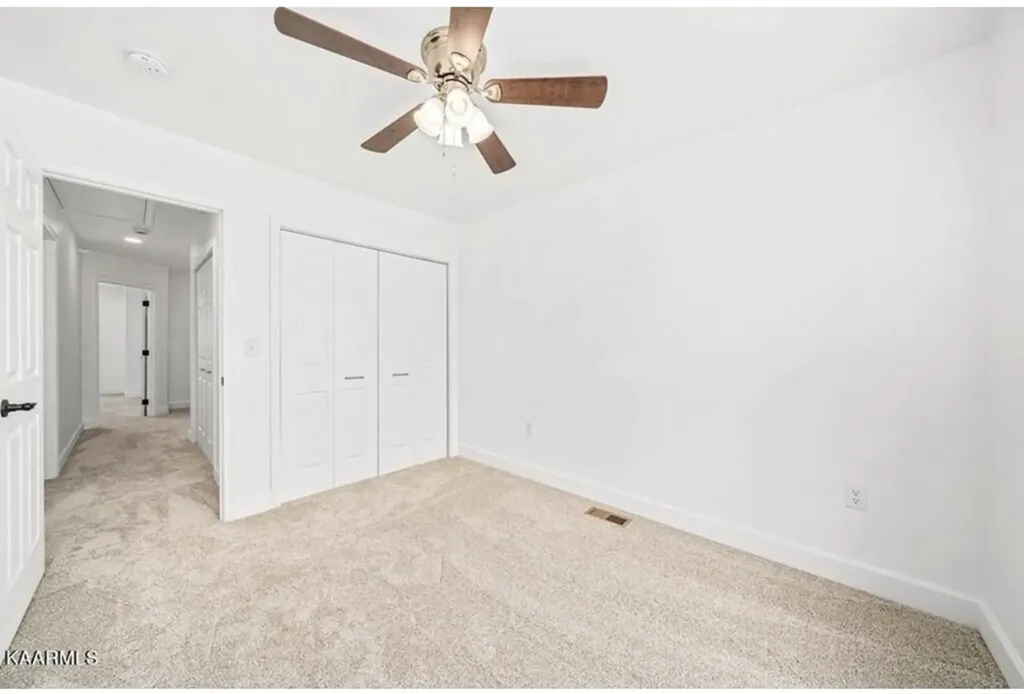 1038 East Main Street Livingston TN 38570
