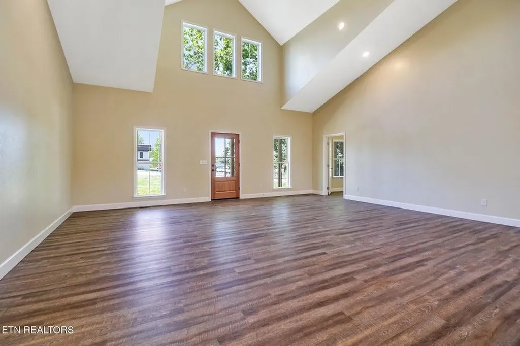 103 N Duncan Street Jamestown TN 38556