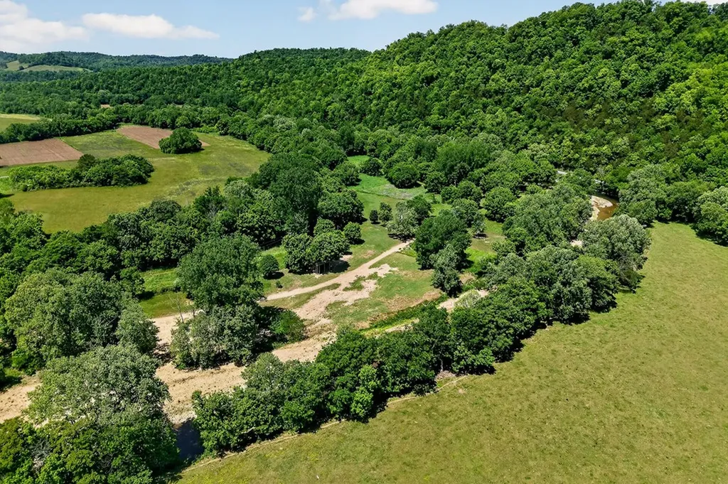 Lot 5&6 Roaring River Campground Gainesboro TN 38562