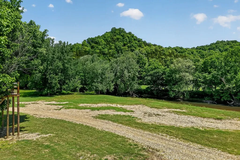 Lot 5&6 Roaring River Campground Gainesboro TN 38562