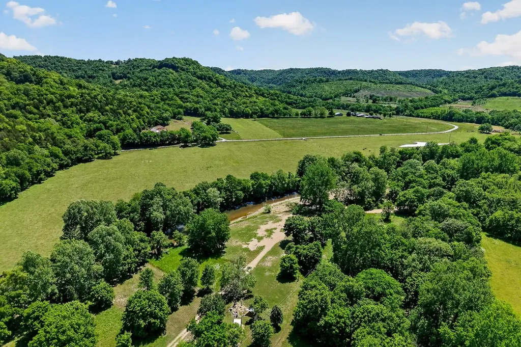 Lot 5&6 Roaring River Campground Gainesboro TN 38562