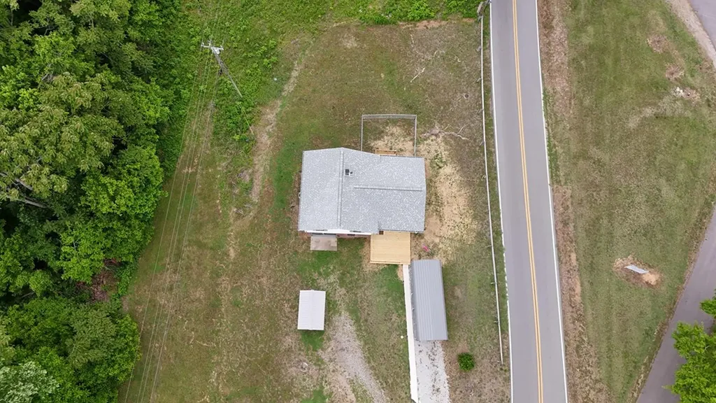 1825 Freehill Road Celina TN 38551
