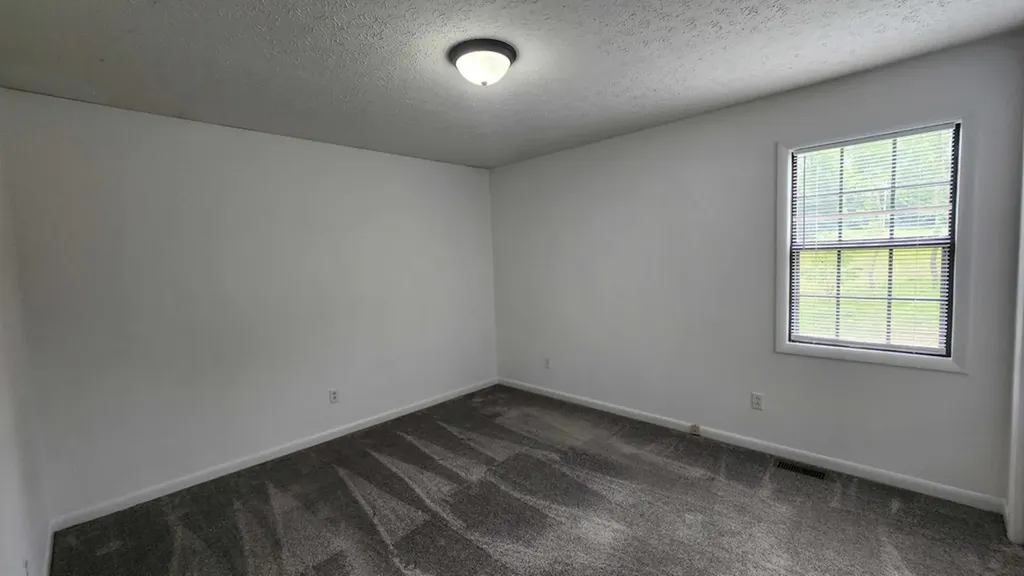 1825 Freehill Road Celina TN 38551