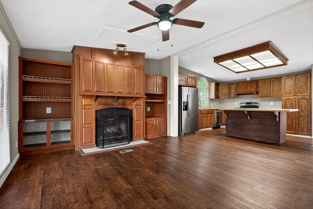 2443 Buck Mountain Road Cookeville TN 38506