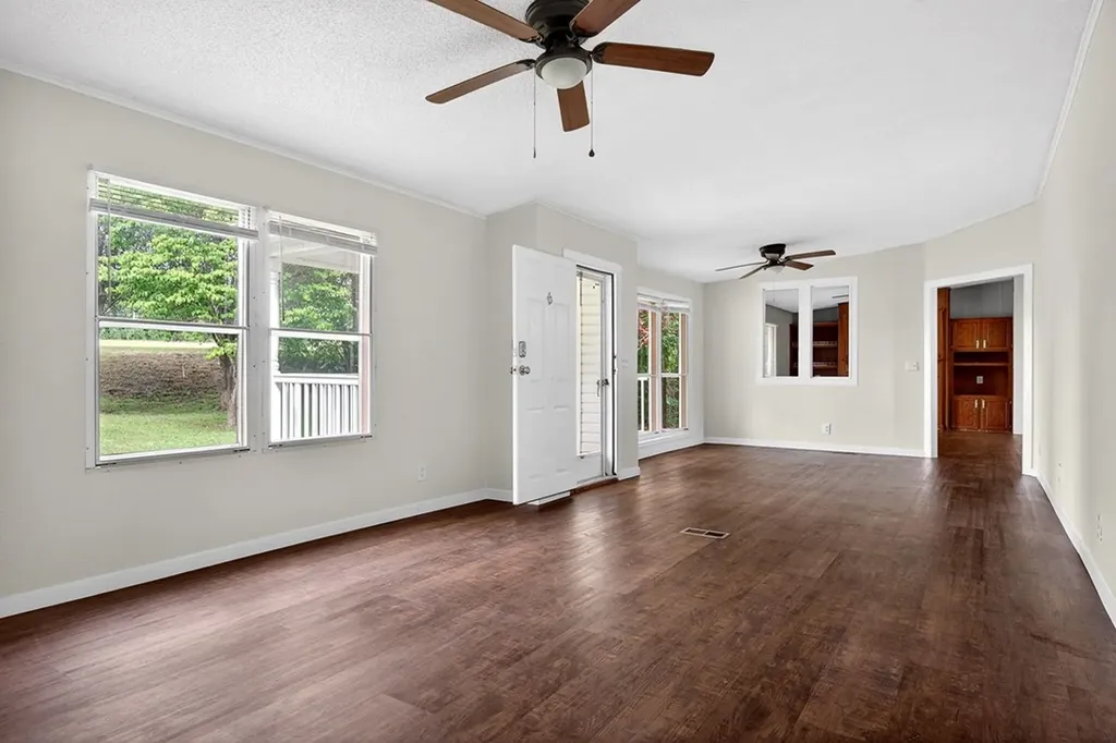 2443 Buck Mountain Road Cookeville TN 38506