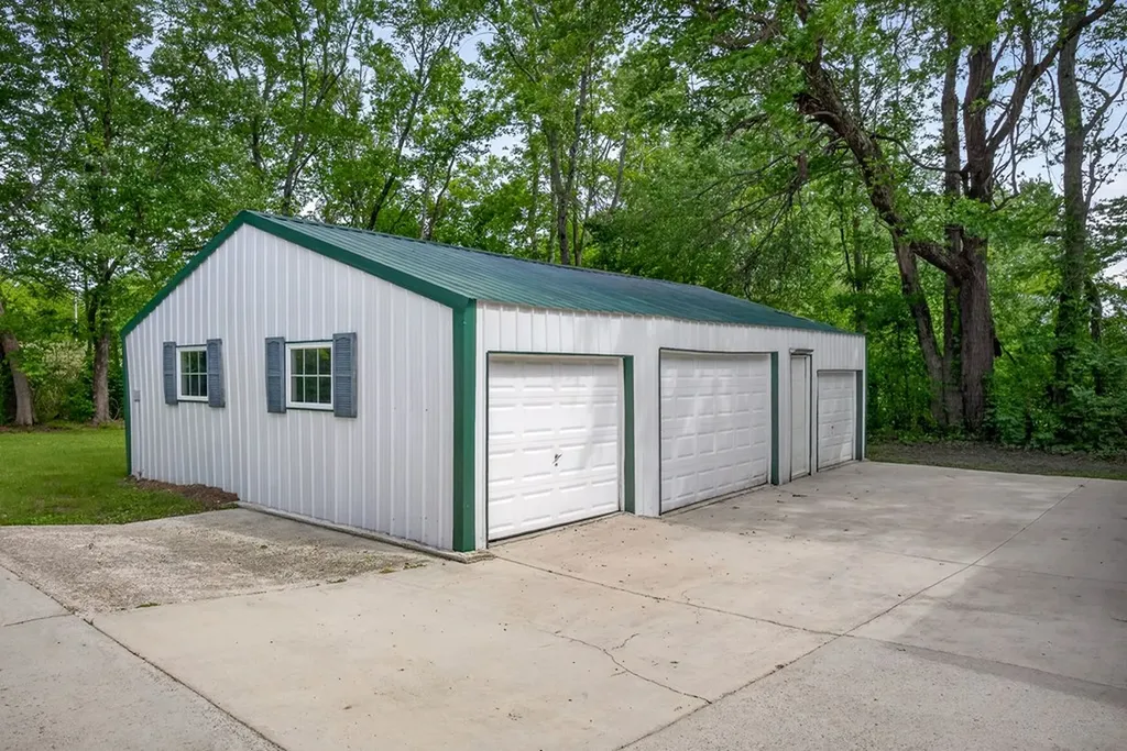 2443 Buck Mountain Road Cookeville TN 38506