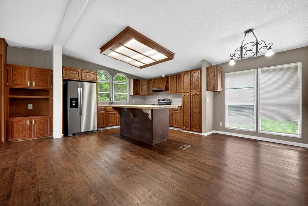 2443 Buck Mountain Road Cookeville TN 38506