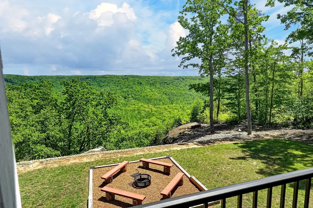 865 Eastridge Pass Monterey TN 38574