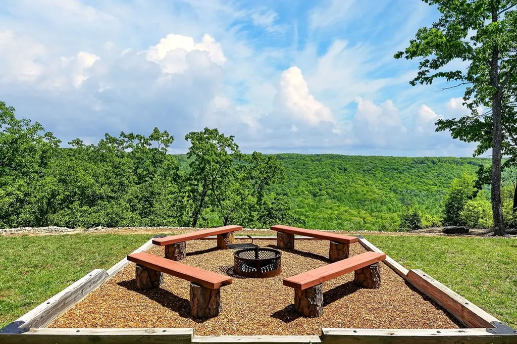 865 Eastridge Pass Monterey TN 38574