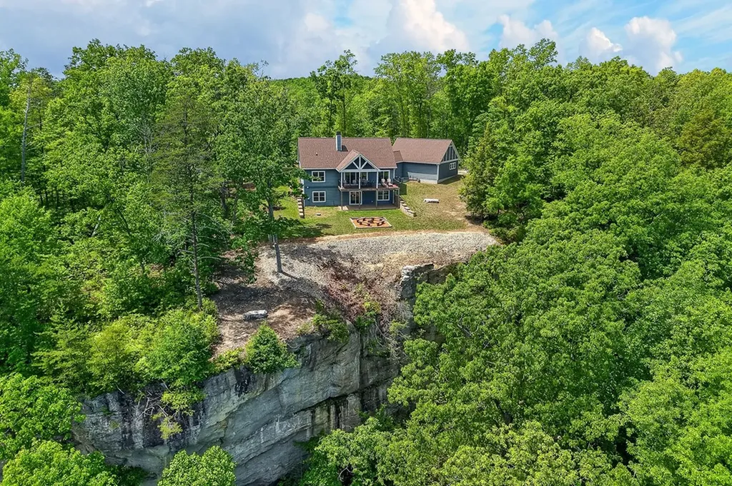 865 Eastridge Pass Monterey TN 38574