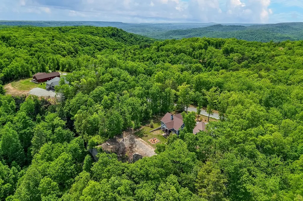 865 Eastridge Pass Monterey TN 38574