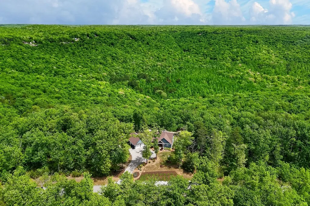 865 Eastridge Pass Monterey TN 38574
